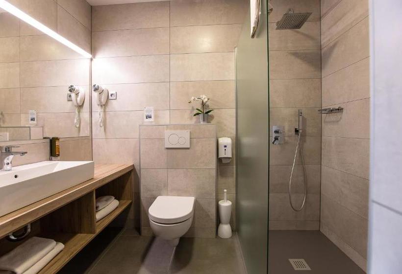 Gostilna In Motel Pri Lešniku