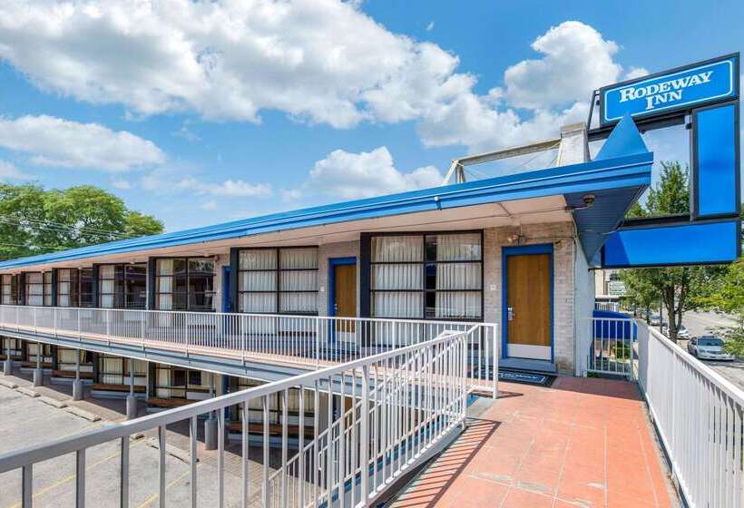 מוטל Rodeway Inn