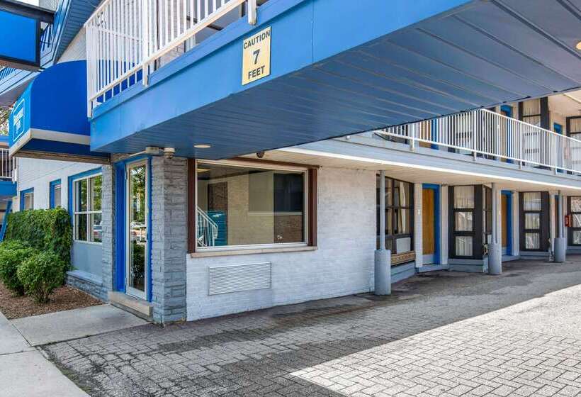 מוטל Rodeway Inn