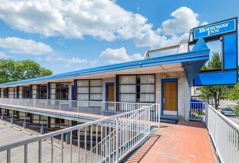 מוטל Rodeway Inn