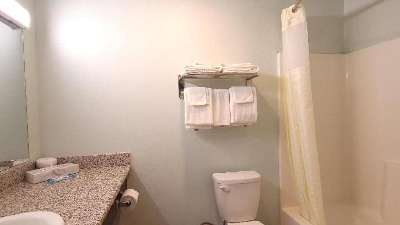 فندق على الطريق Rodeway Inn Chico University Area