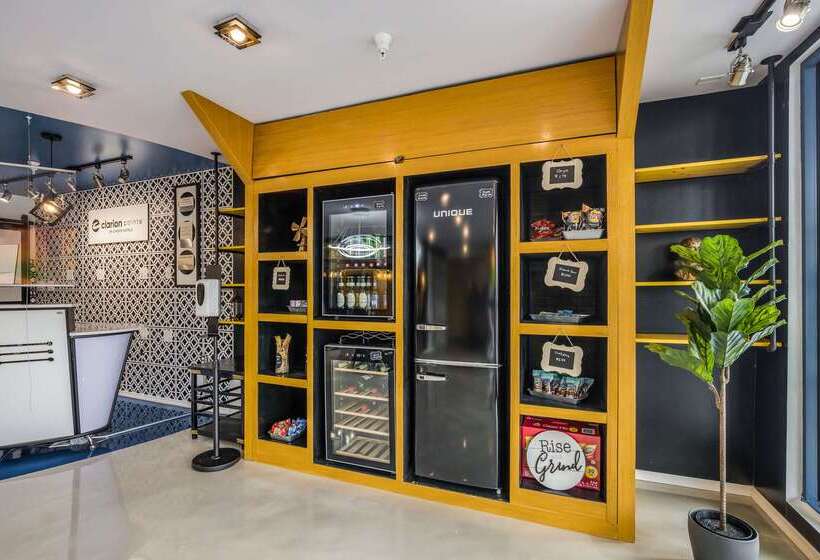 モーテル Clarion Pointe Tallahassee State Capitol