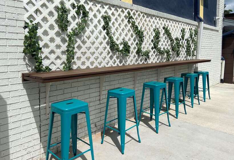 モーテル Clarion Pointe Tallahassee State Capitol