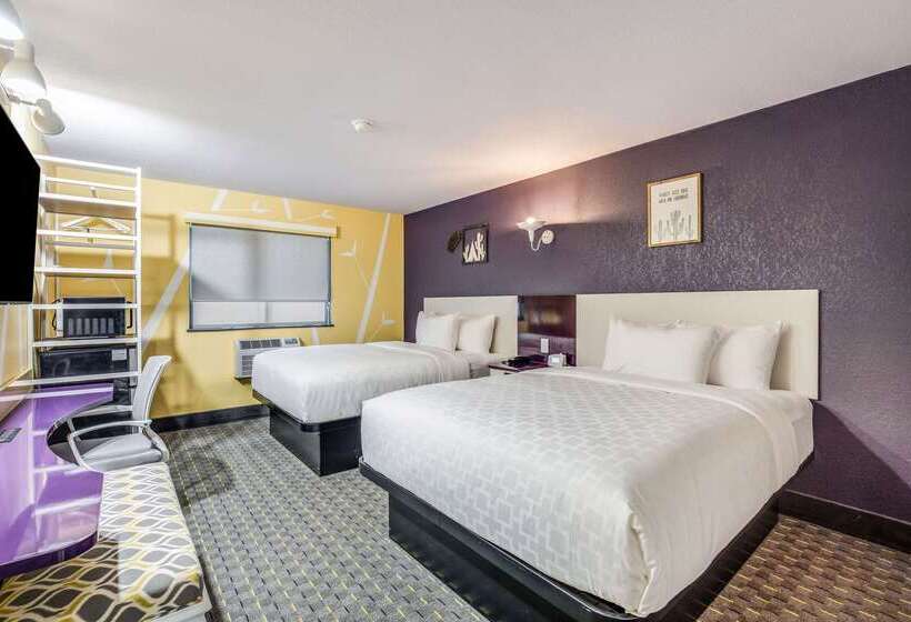 モーテル Clarion Pointe Tallahassee State Capitol