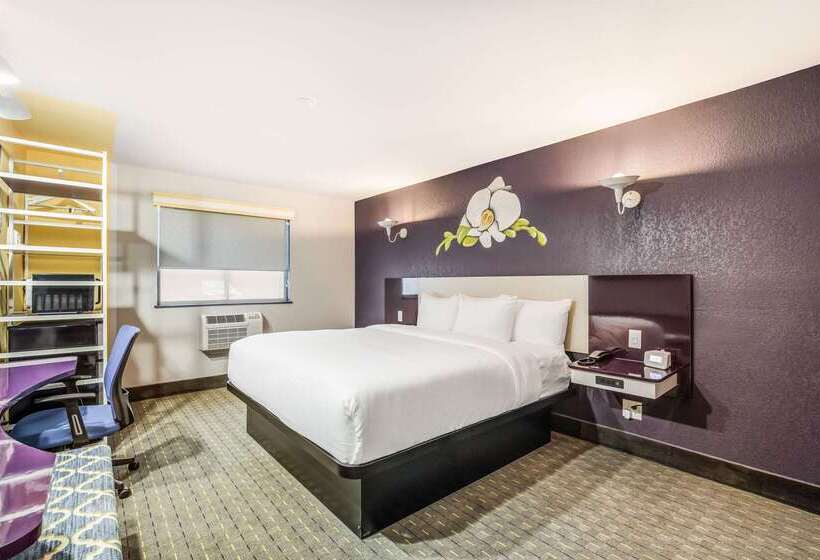 モーテル Clarion Pointe Tallahassee State Capitol