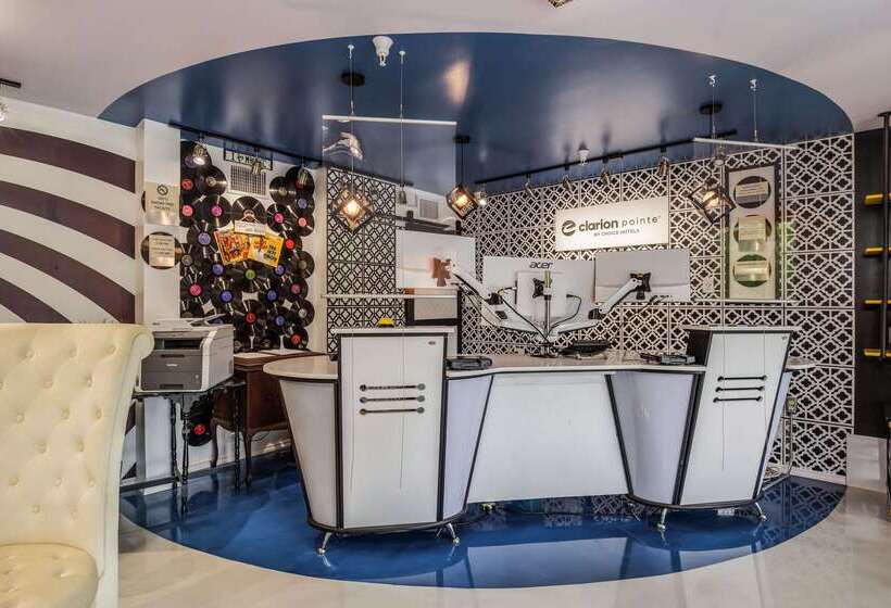 モーテル Clarion Pointe Tallahassee State Capitol