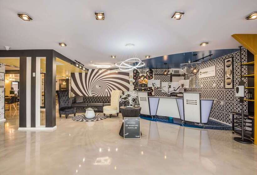 モーテル Clarion Pointe Tallahassee State Capitol