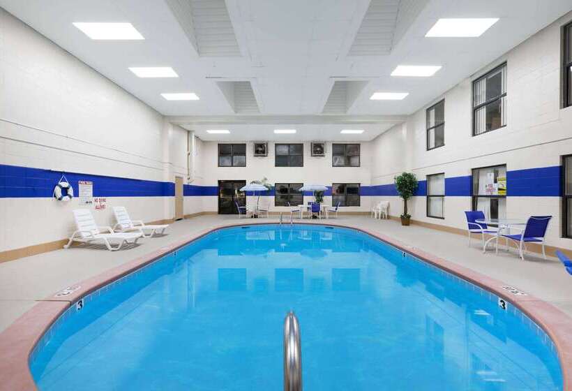 فندق على الطريق Super 8 By Wyndham Jacksonville Ar