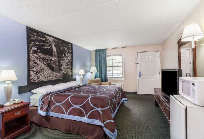 فندق على الطريق Super 8 By Wyndham Kingston