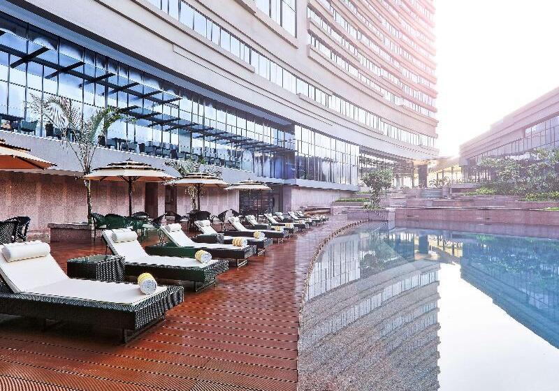 Novotel Kolkata Hotel And Residences