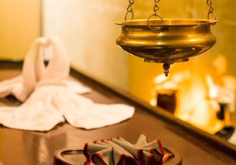 Novotel Kolkata Hotel And Residences