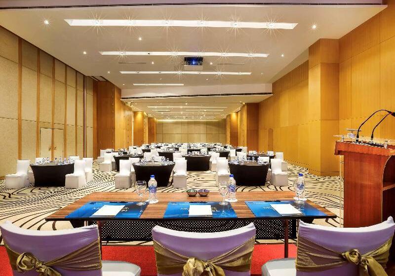 Novotel Kolkata Hotel And Residences