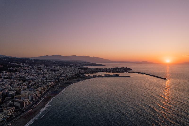 Palm Beach Hotel Apartments