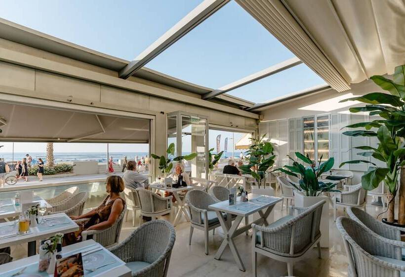 Palm Beach Hotel Apartments