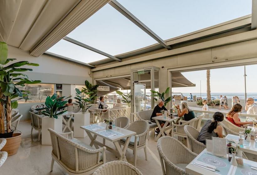 Palm Beach Hotel Apartments