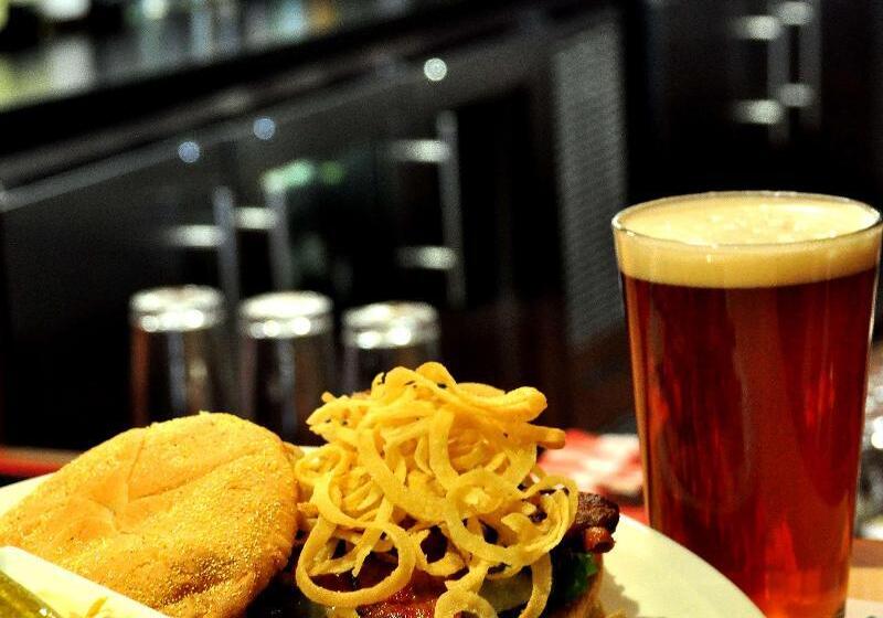 Radisson Hotel Providence Airport