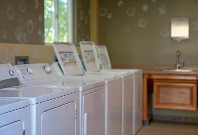 Raintree's Cimarron Golf Resort Palm Springs