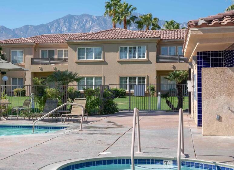 Raintree's Cimarron Golf Resort Palm Springs