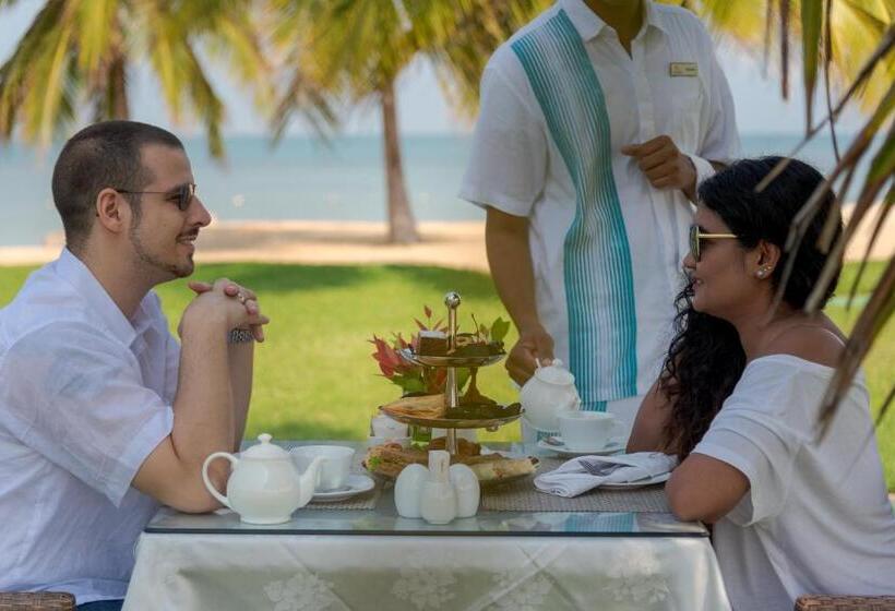 Курорт Amaya Beach Passikudah