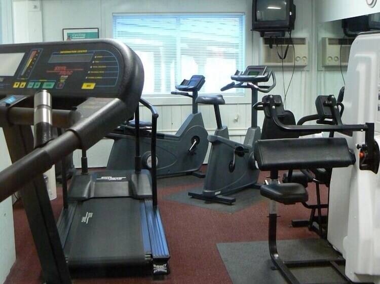 منتجع Snowy Owl Inn