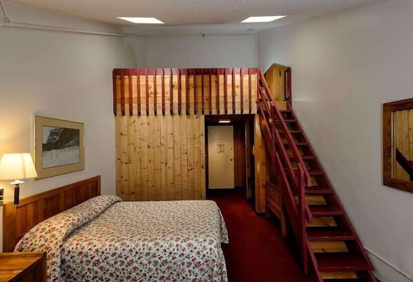 منتجع Snowy Owl Inn