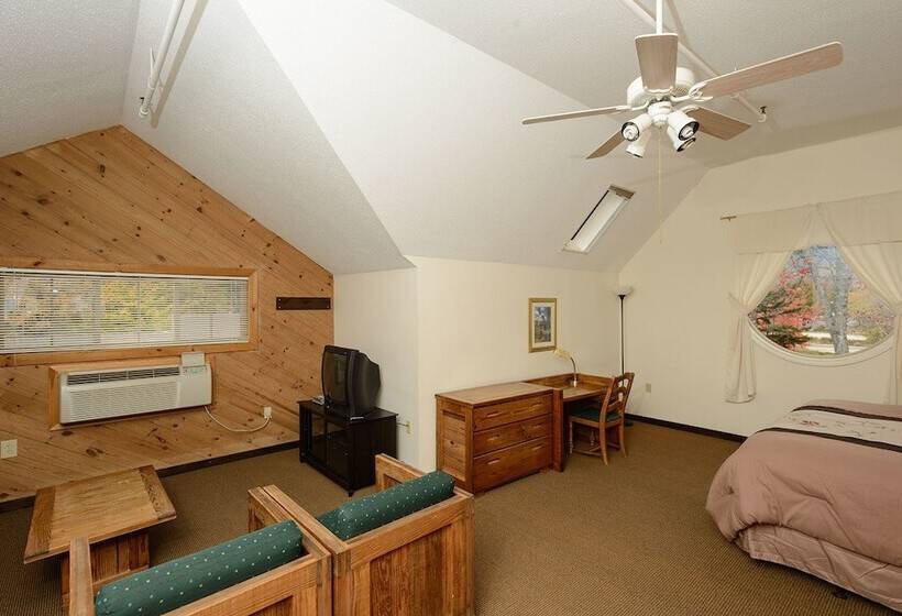 منتجع Snowy Owl Inn