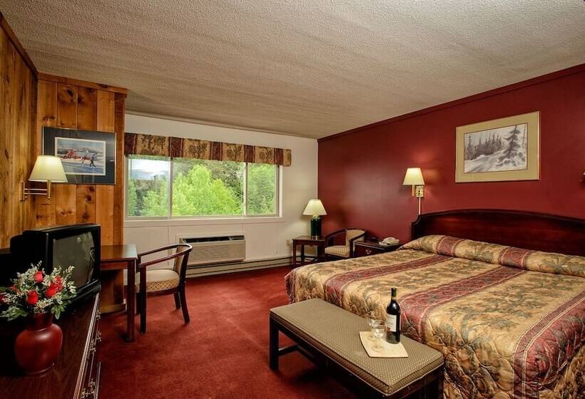 منتجع Snowy Owl Inn