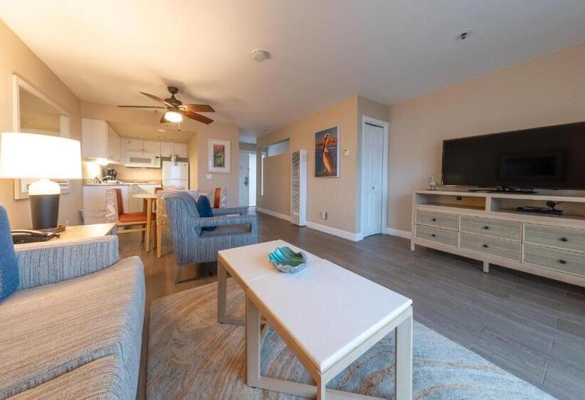 استراحتگاه Southern California Beach Club