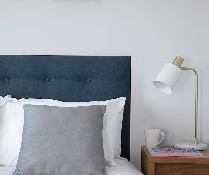 Hq Aparthotel Farnborough