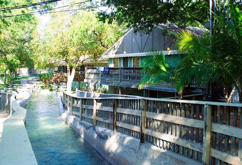 The Resort At Schlitterbahn