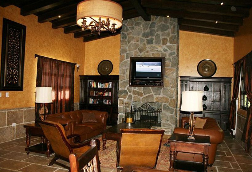 Ventanas Hotel & Residences