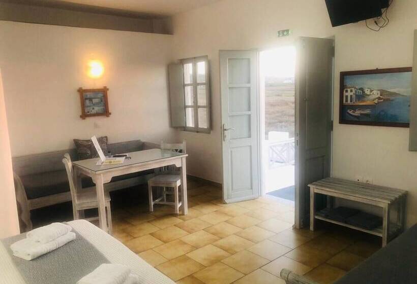 Vrachia Studios & Apartments