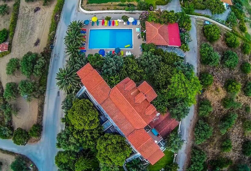 Barbara Studios & Apartments