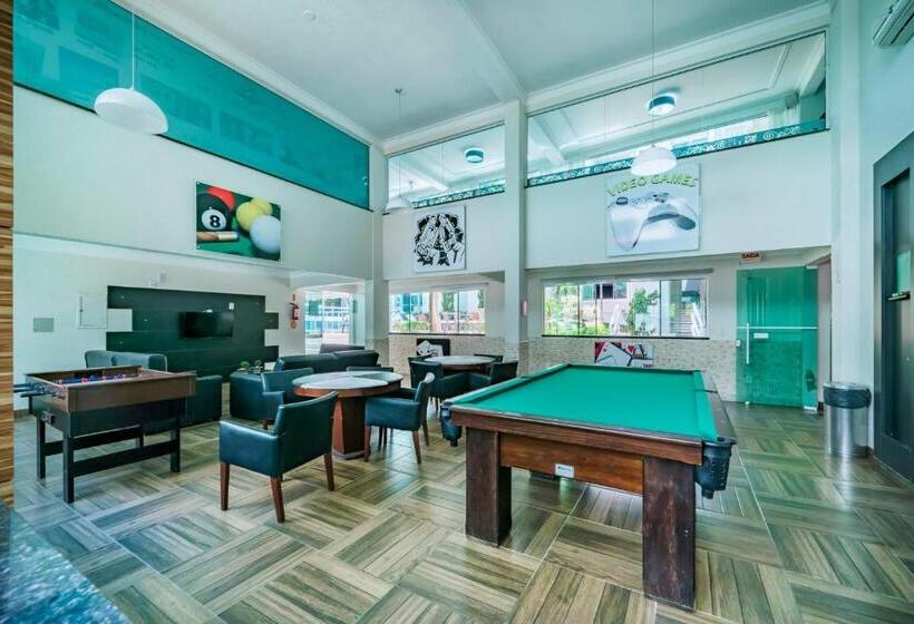 فندق Bombinhas Summer Beach