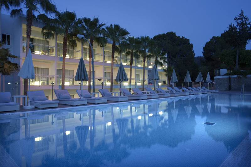 Grupotel Ibiza Beach Resort - Adults Only