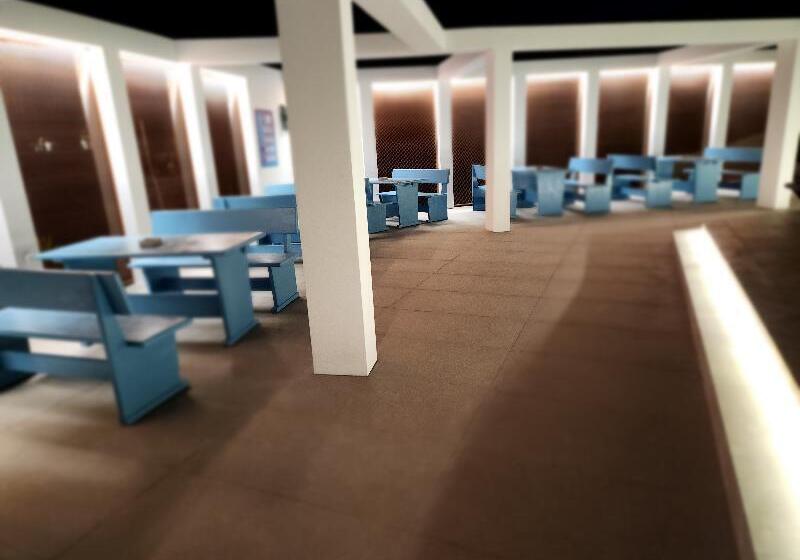 Hillside Studios & Apartments