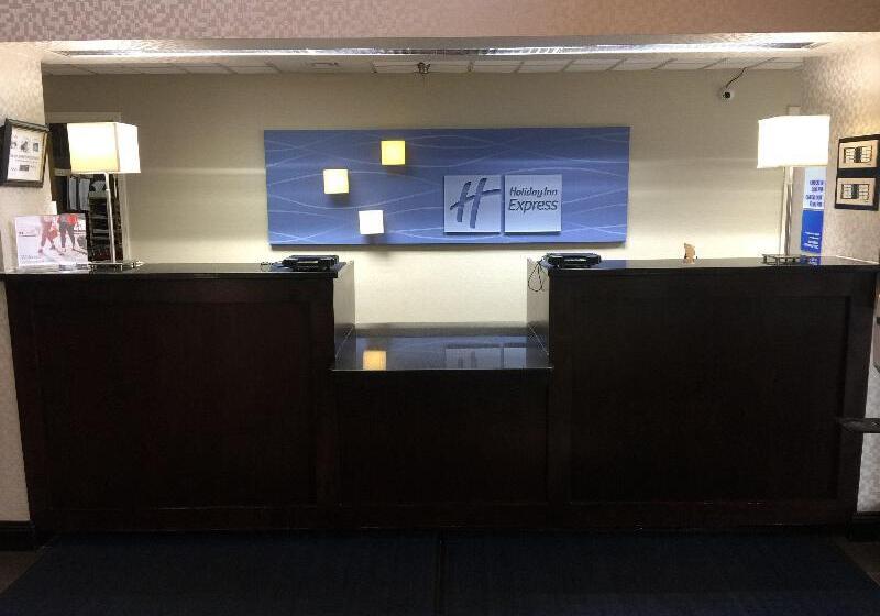 Holiday Inn Express Hotel & Suites Sanford, An Ihg