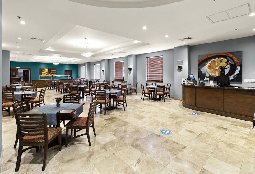 酒店 Aeropuerto Los Cabos