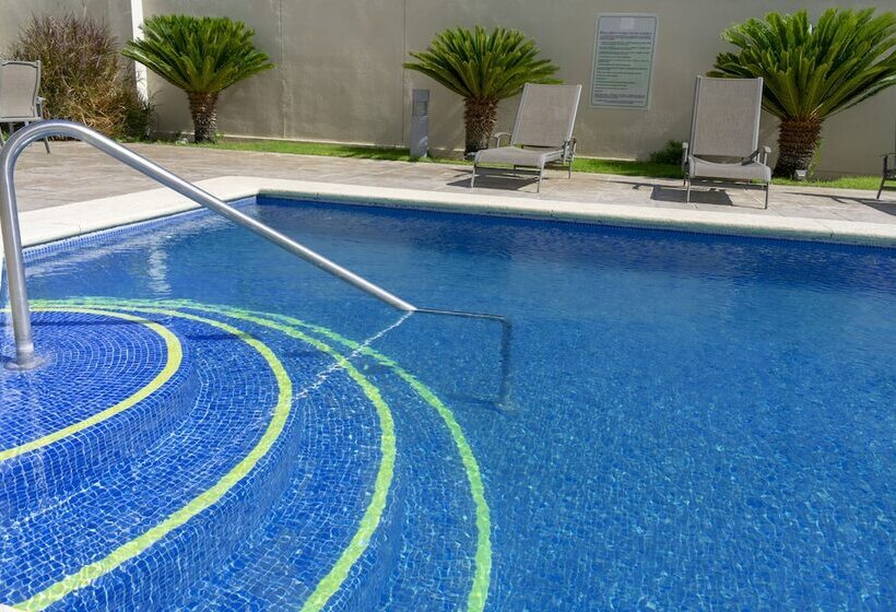 Отель Aeropuerto Los Cabos