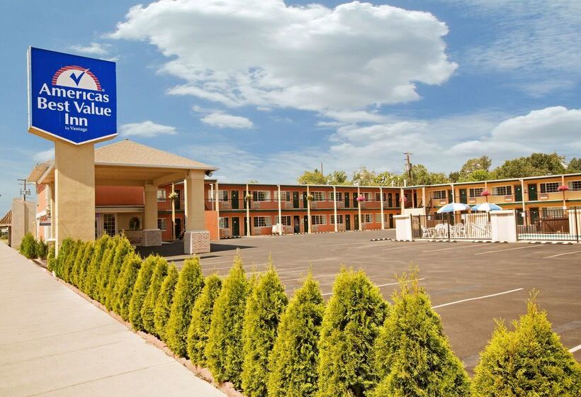فندق Americas Best Value Inn Pendleton