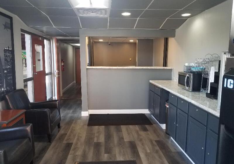 ホテル Americas Best Value Inn St. Louis Downtown