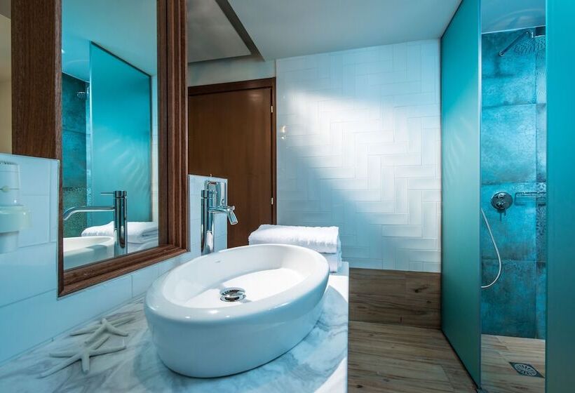 בית מלון כפרי Anesis Blue Boutique