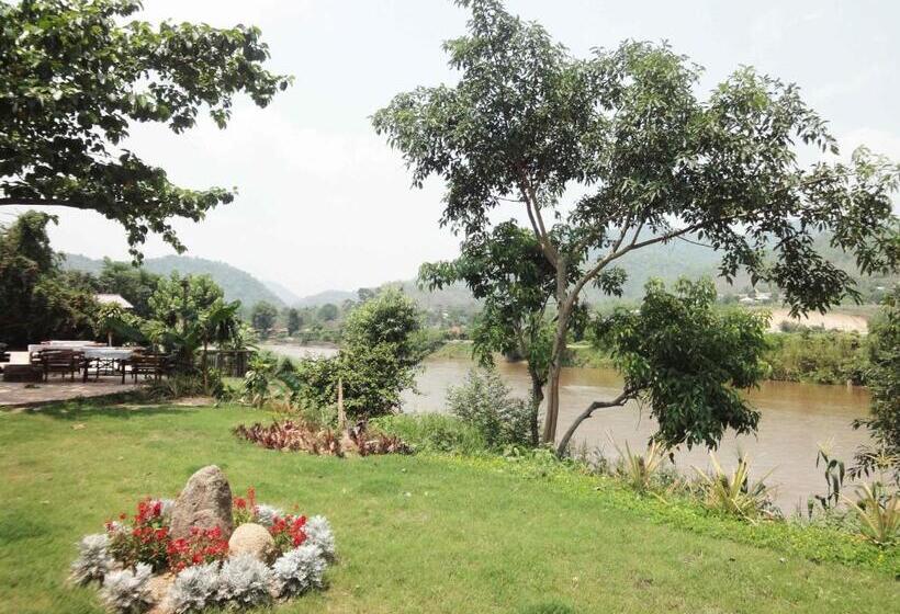 فندق Areeya Phuree Resort