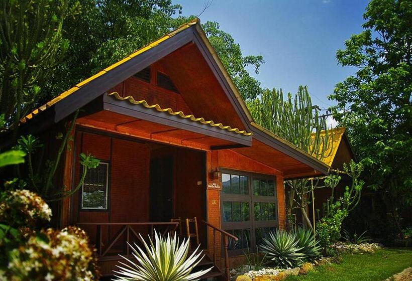 فندق Areeya Phuree Resort