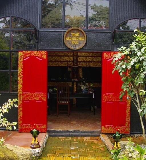 فندق Areeya Phuree Resort