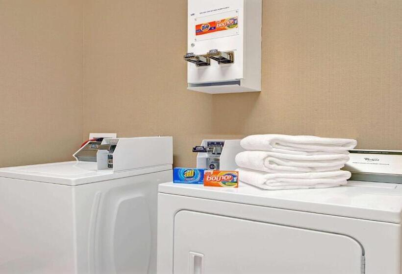 فندق Baymont By Wyndham Decatur