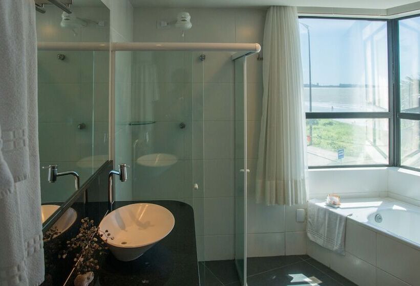 בית מלון כפרי Bessa Beach