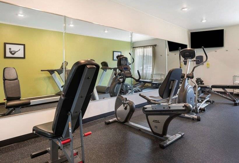 فندق Best Western Plus Covered Bridge Inn