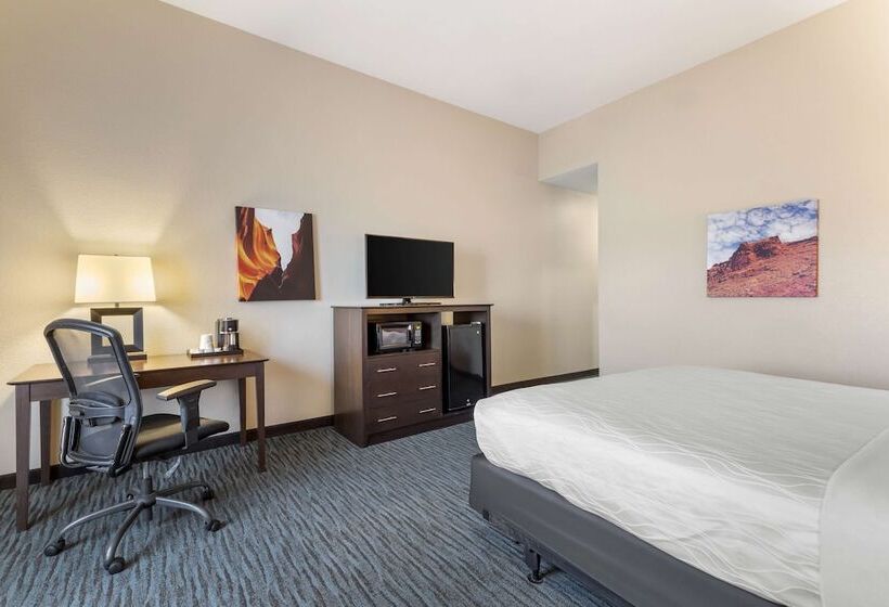 فندق Best Western Plus Longhorn Inn & Suites