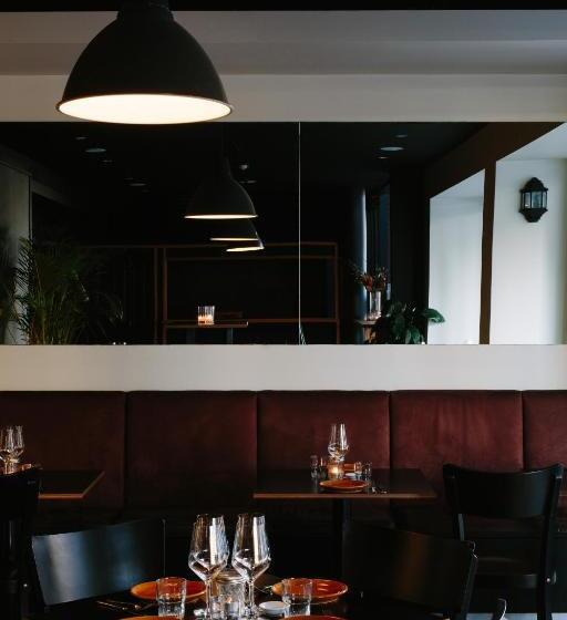 هتل Boulevard On Beaumont